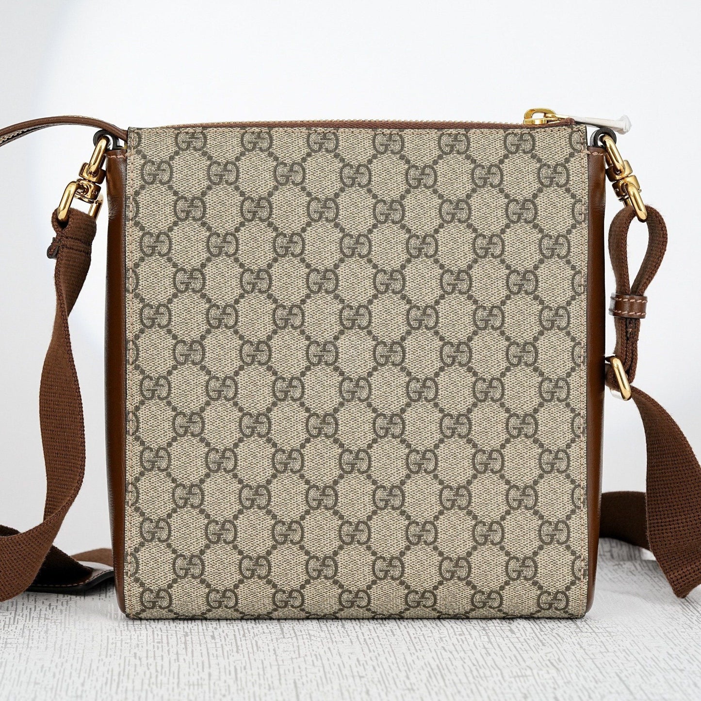 Gucci GG Supreme Flat Crossbody Messenger Bag – Beige/Ebony Canvas & Brown Leather Trim
