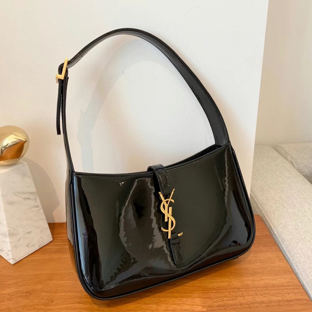 Saint Laurent Le 5 à 7 Shoulder Bag – Patent Leather