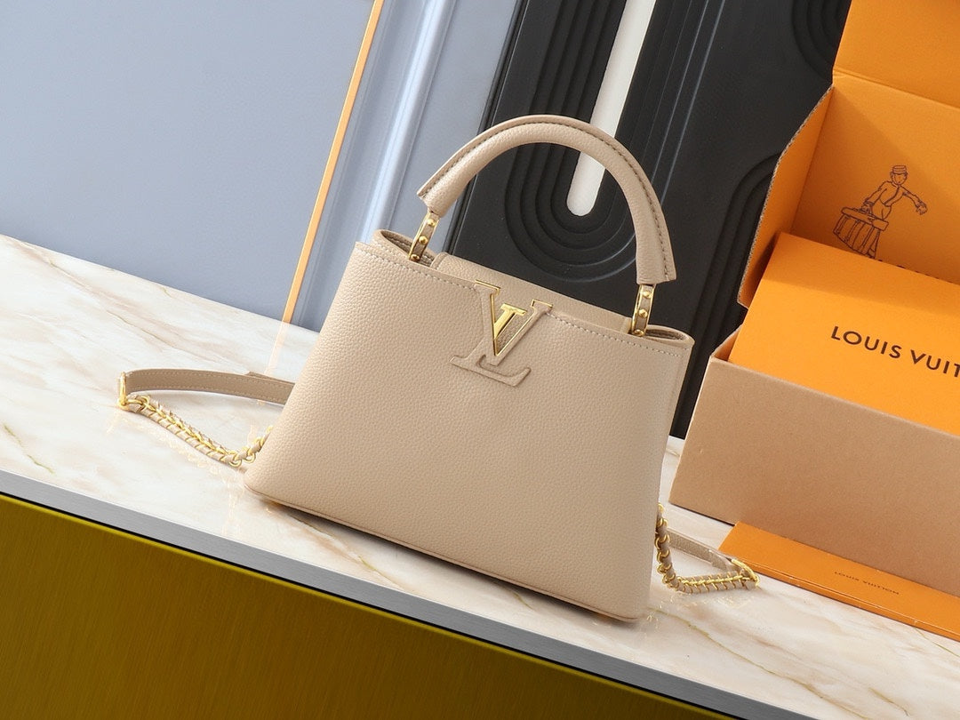 Louis Vuitton Capucines BB – Taurillon Leather