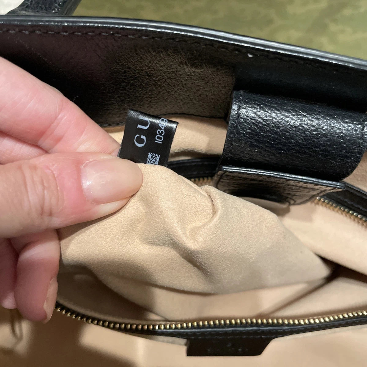 Gucci Ophidia Medium Tote Bag – Black Leather with Web Stripe